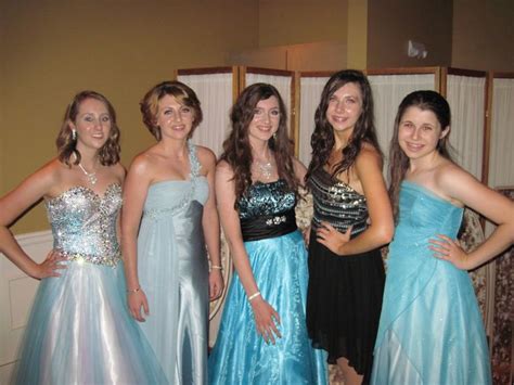 Donate Prom Dresses For Reuse: 5 Organizations.